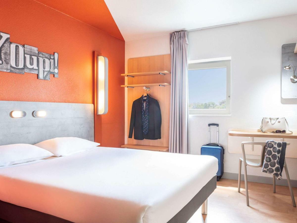 ไอบิส บัดเจ็ต กรีญี ซองทร์ Hotel กริญี ภายนอก รูปภาพ
