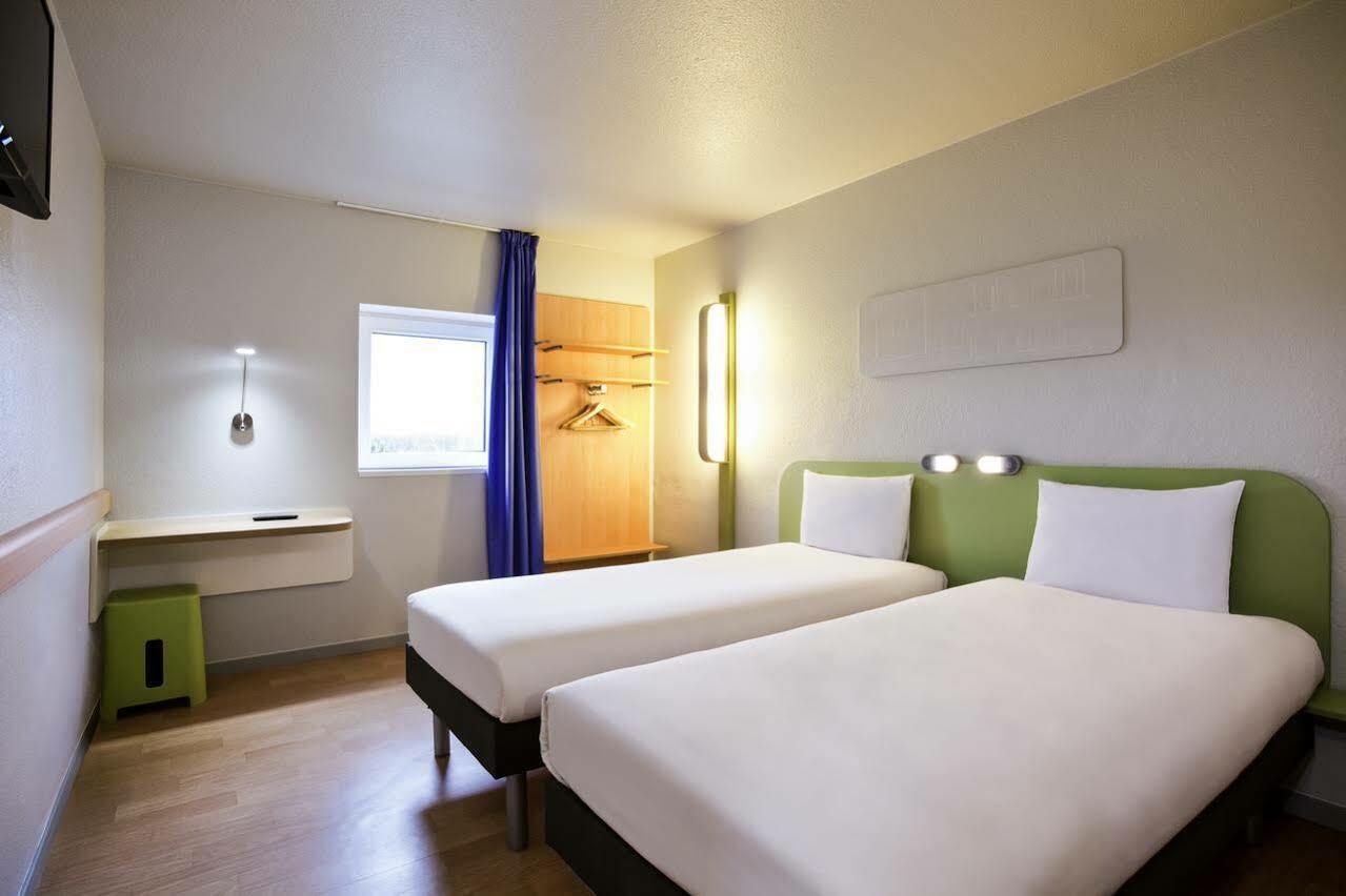 ไอบิส บัดเจ็ต กรีญี ซองทร์ Hotel กริญี ภายนอก รูปภาพ